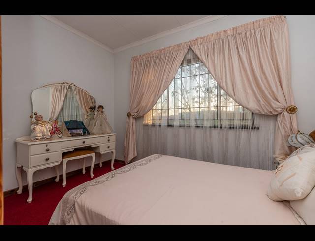 3 BEDROOM HOUSE FOR SALE IN WINCHESTER HILLS
